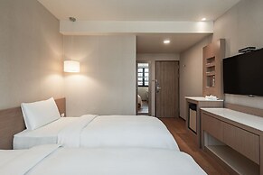 Kindness Hotel - Kaohsiung Main Station