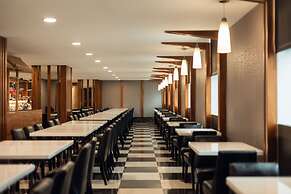 Kindness Hotel - Kaohsiung Main Station