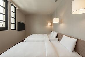 Kindness Hotel - Kaohsiung Main Station