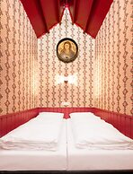 Hotel Not Hotel Amsterdam