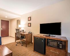 Comfort Inn & Suites Brattleboro I-91