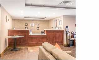 Comfort Inn & Suites Brattleboro I-91