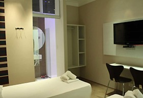 Flex Inn Hotel - Adults Only