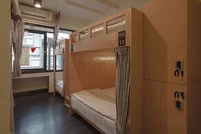 Fun Inn Taipei Hostel