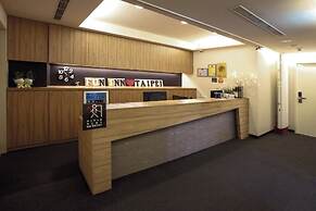 Fun Inn Taipei Hostel