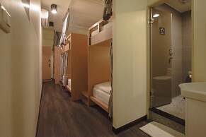 Fun Inn Taipei Hostel