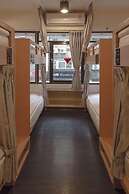 Fun Inn Taipei Hostel