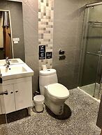 Fun Inn Taipei Hostel