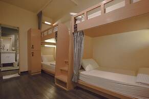 Fun Inn Taipei Hostel