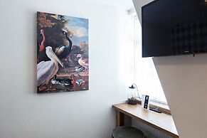 Quentin Hotel Golden Bear