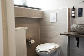 Quentin Hotel Golden Bear