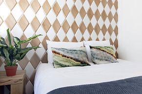 Quentin Hotel Golden Bear