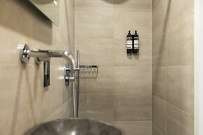 Quentin Hotel Golden Bear