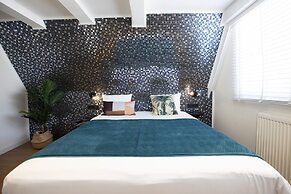 Quentin Hotel Golden Bear