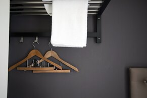 Quentin Hotel Golden Bear