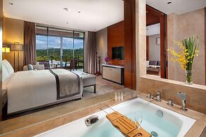 DoubleTree by Hilton Guangzhou Science City-Free Shuttle Bus Service D