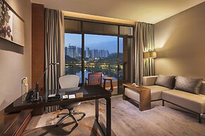 DoubleTree by Hilton Guangzhou Science City-Free Shuttle Bus Service D