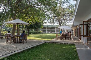 The Lakeside Hotel at Nuwarawewa