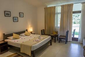 The Lakeside Hotel at Nuwarawewa