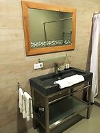 Saint Tropez Boutique Hotel