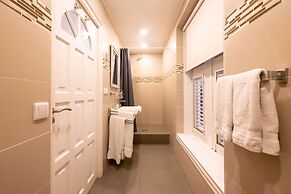 Saint Tropez Boutique Hotel