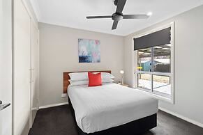 West End Motor Lodge