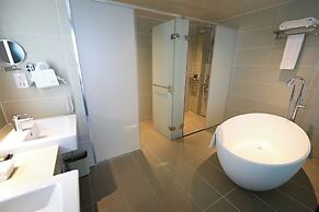 Novotel Ambassador Suwon