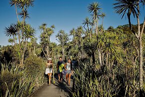 Hot Water Beach TOP 10 Holiday Park