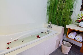 Maha Residence Guest House