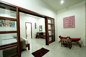 Maha Residence Guest House