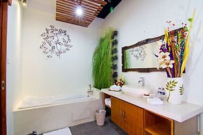 Maha Residence Guest House