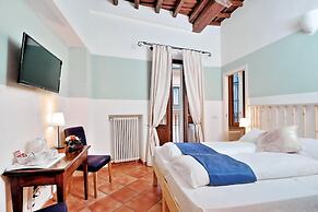 PALAZZO OLIVIA - RESIDENZA LEUTARI