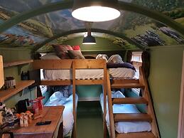 Stonehenge Inn & Shepherds Huts