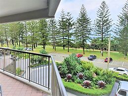 Burleigh Esplanade Apartments