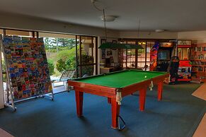 Burleigh Esplanade Apartments