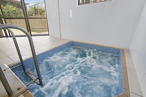 Burleigh Esplanade Apartments