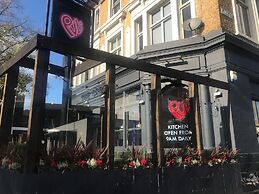 PubLove @ The Crown, Battersea - Hostel