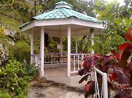 Treasure's Comfort Inn