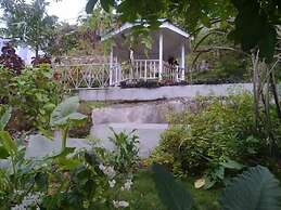 Treasure's Comfort Inn