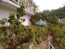 Treasure's Comfort Inn