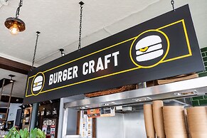 PubLove @ The Green Man - Hostel