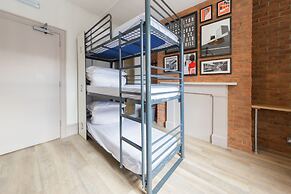 PubLove @ The Green Man - Hostel