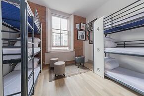 PubLove @ The Green Man - Hostel