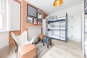 PubLove @ The Green Man - Hostel