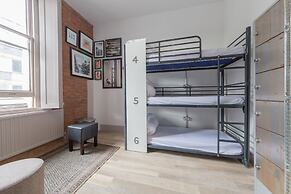 PubLove @ The Green Man - Hostel