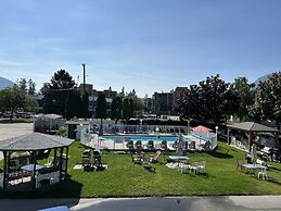 Empire Motel