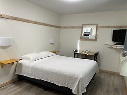Empire Motel