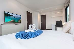 The Title Condo by TropicLook