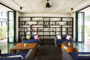 The Title Condo by TropicLook