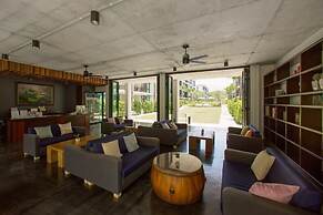 The Title Condo by TropicLook